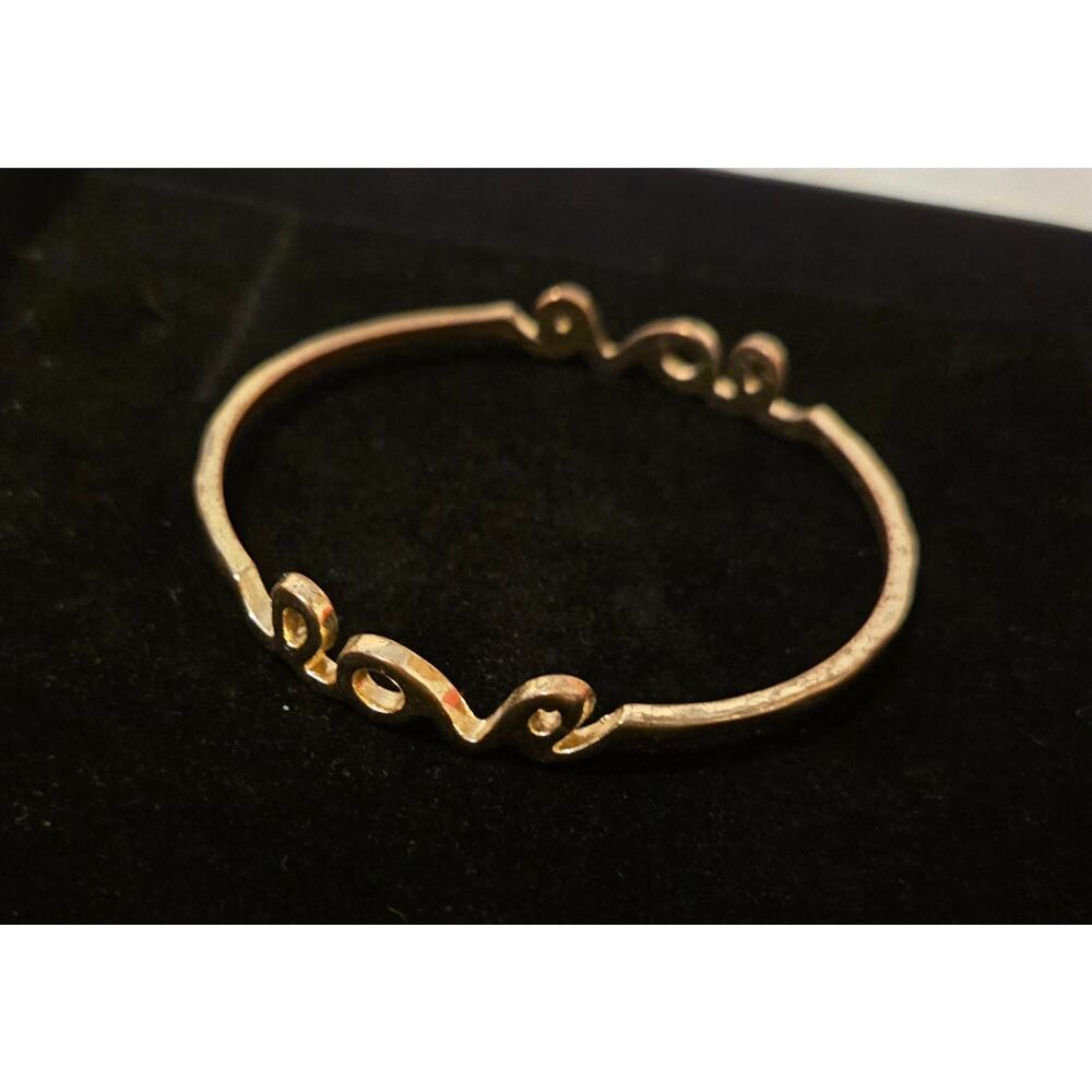 Vintage Y2K Charming Charlie Gold Love Bangle